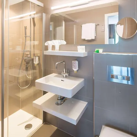 Отель Western Zuercherhof 3*
