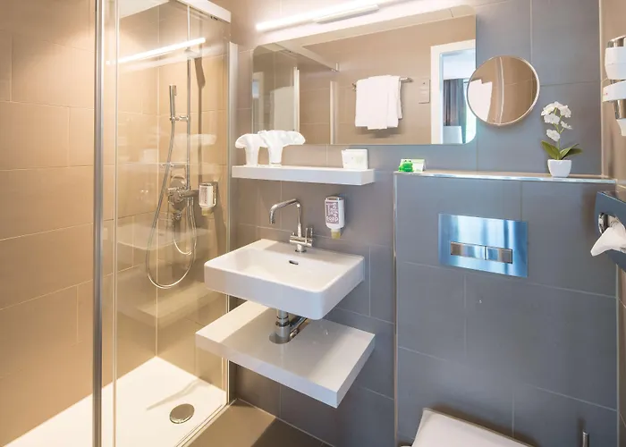 ホテル ベストウエスタンプラスホテル ツルヘルホフ 3*