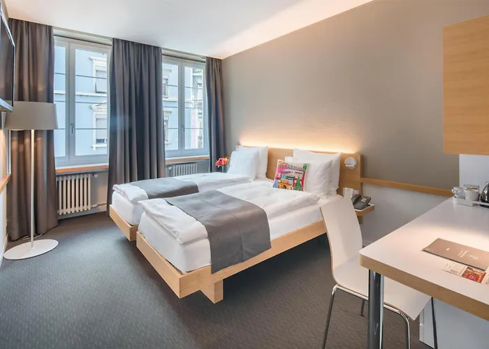 ベストウエスタンプラスホテル ツルヘルホフ ホテル