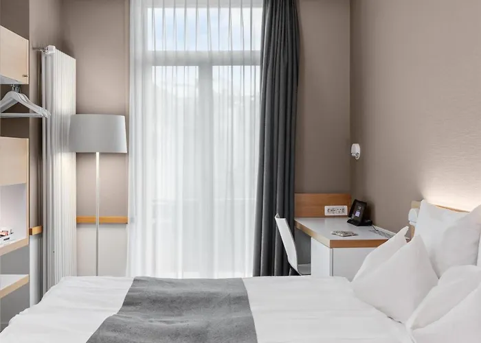 ベストウエスタンプラスホテル ツルヘルホフ 3* チューリッヒ