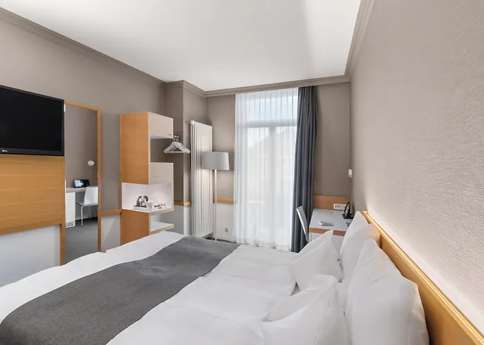 ベストウエスタンプラスホテル ツルヘルホフ ホテル